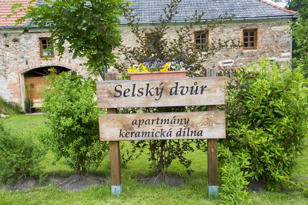 Selsky Dvur Apartment Kajov Exterior photo