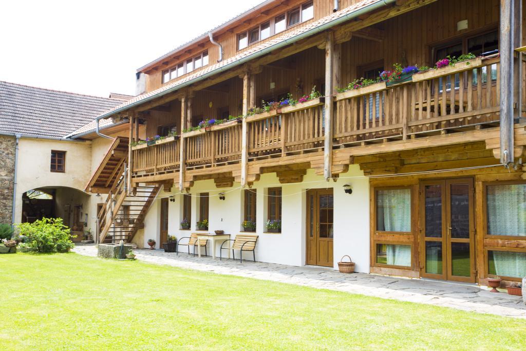 Selsky Dvur Apartment Kajov Exterior photo