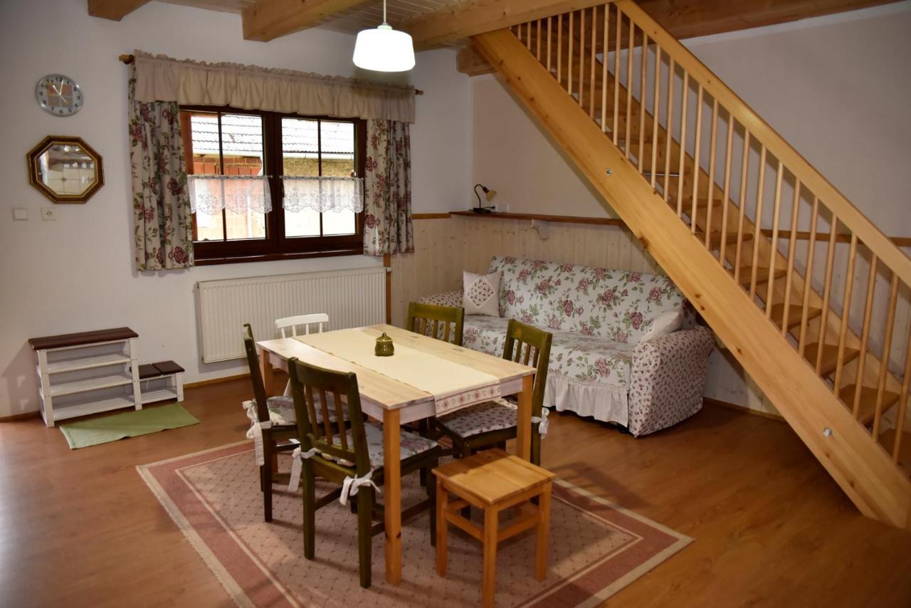 Selsky Dvur Apartment Kajov Exterior photo