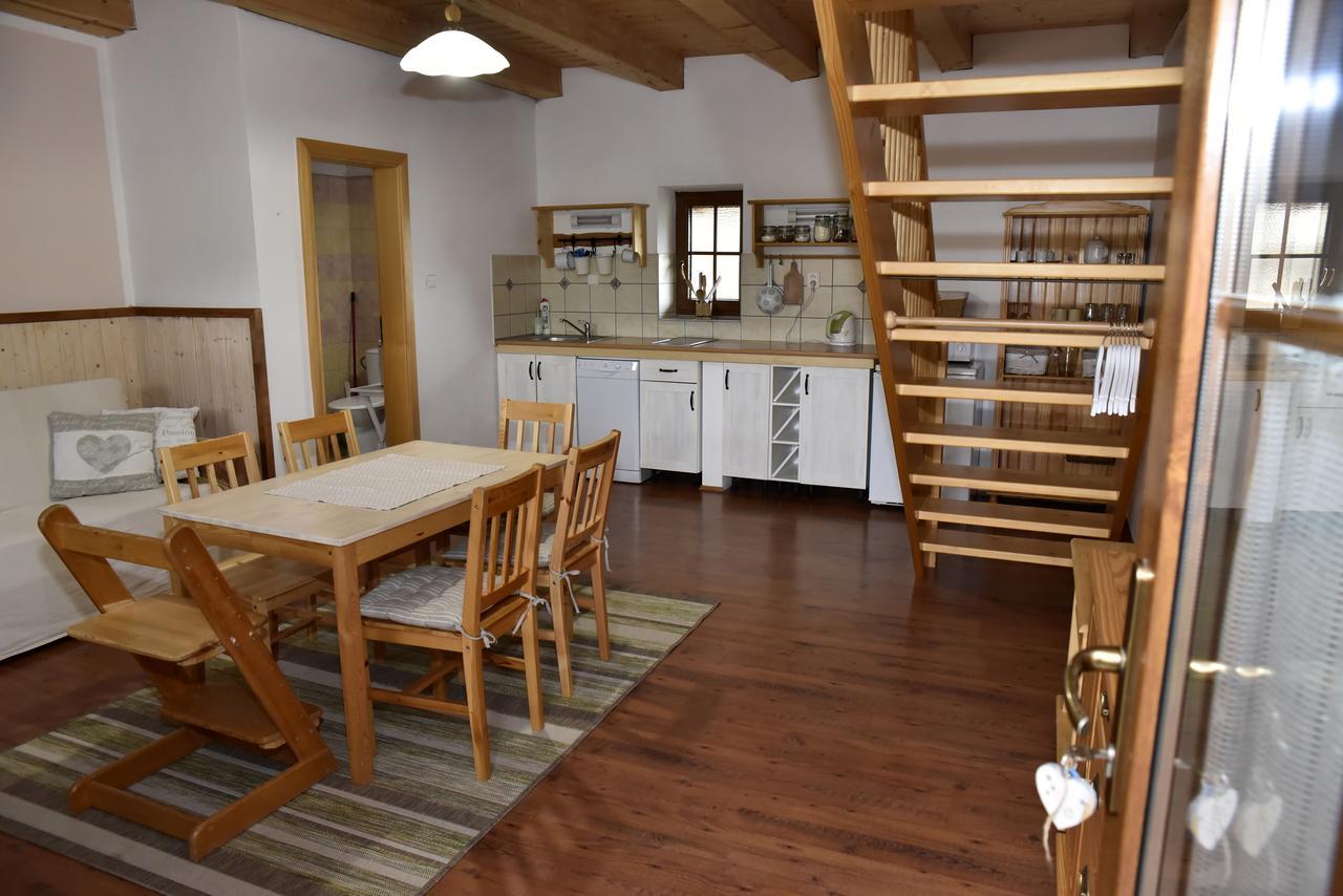 Selsky Dvur Apartment Kajov Exterior photo